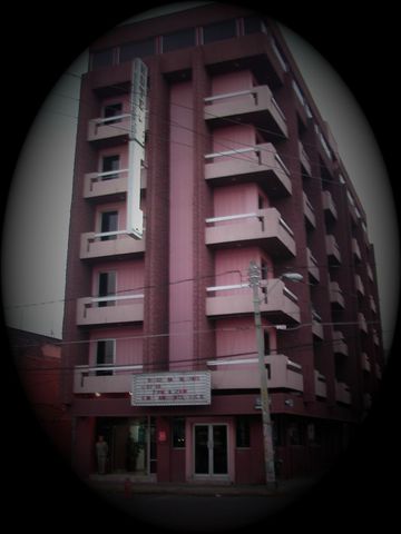 Fachada del hotel
